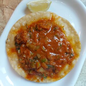 lamb tikka on puri