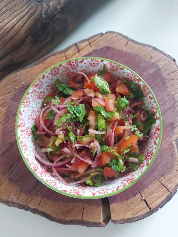 onion and coriander salad